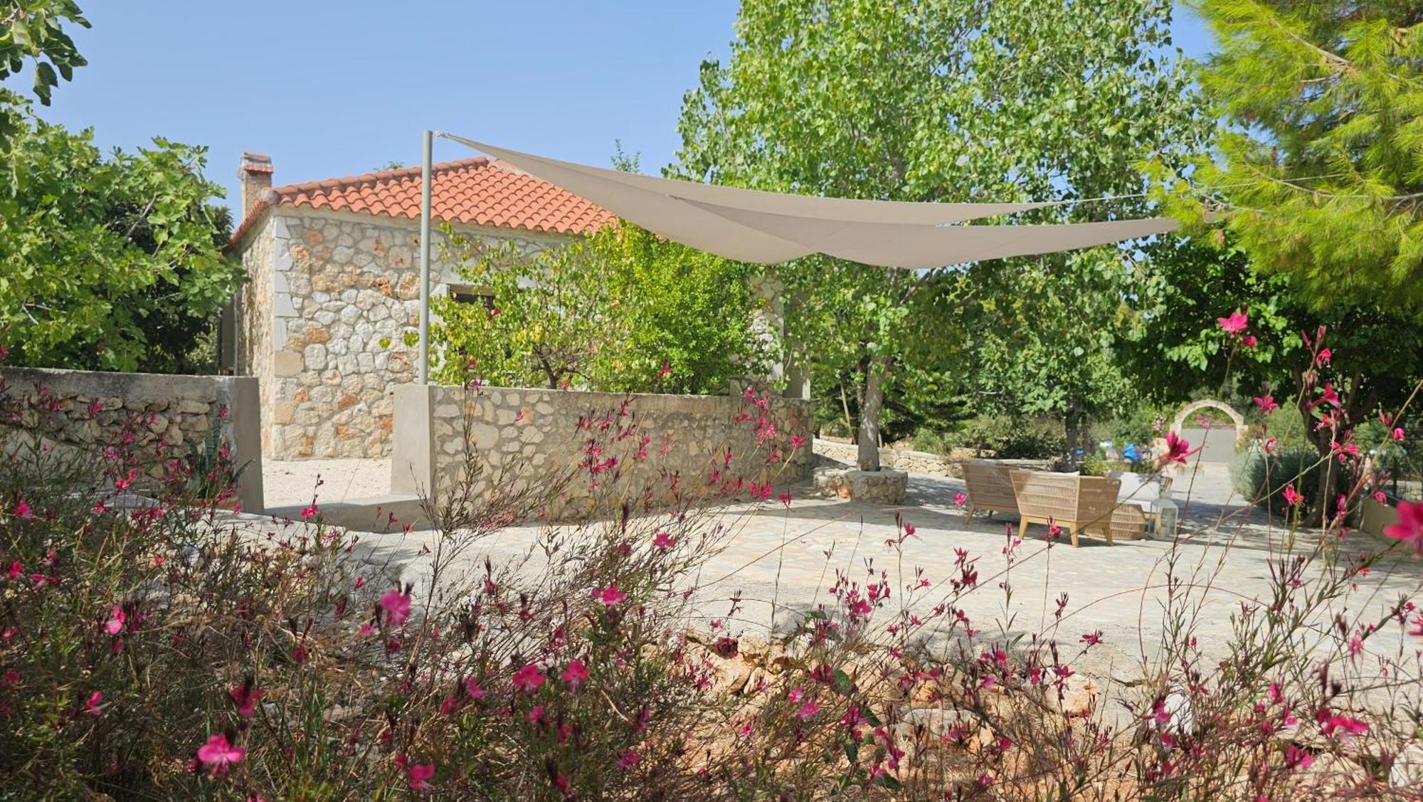 Ploes Luxury Cottages Pesadha Exterior photo